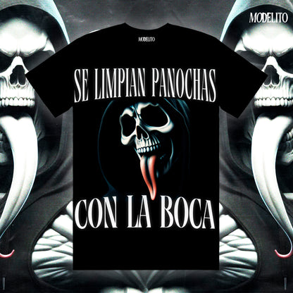SE LIMPIAN PANOCHAS CON LA BOCA